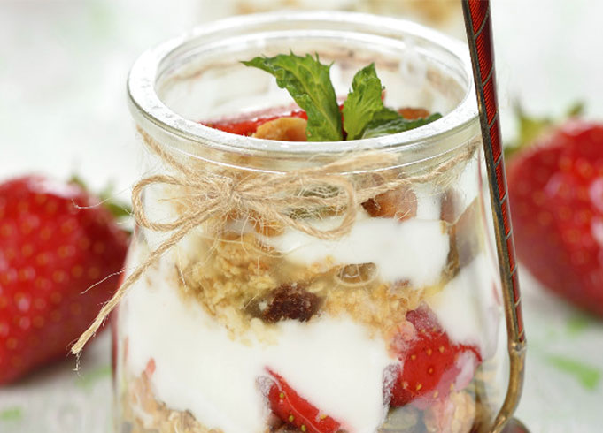 Old Dessert Jars For Picnics