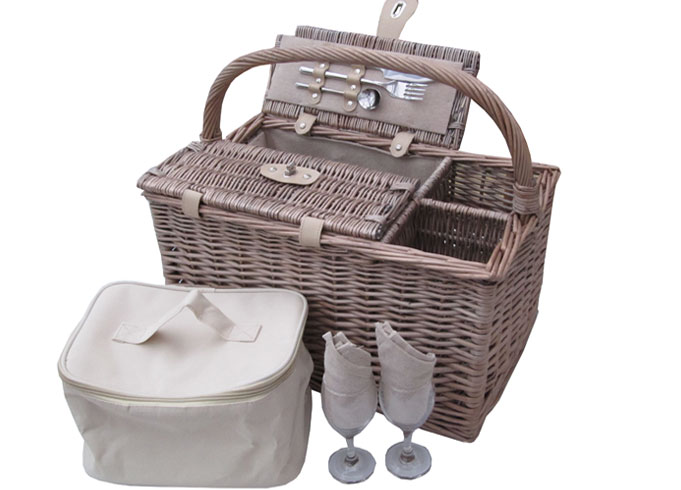 Deluxe Antique Wash 2 Person Wicker Picnic Basket