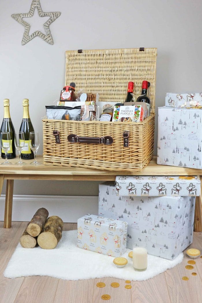 Classic Wicker Storage Trunk