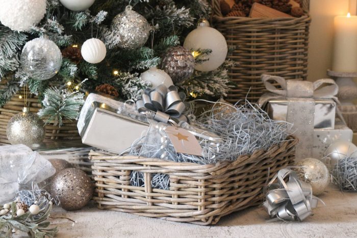 Homemade Christmas Hampers Idea