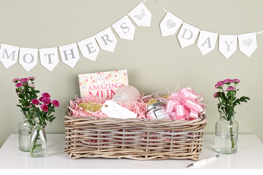 Mother's day bunting and pink hamper kit gift with flowers